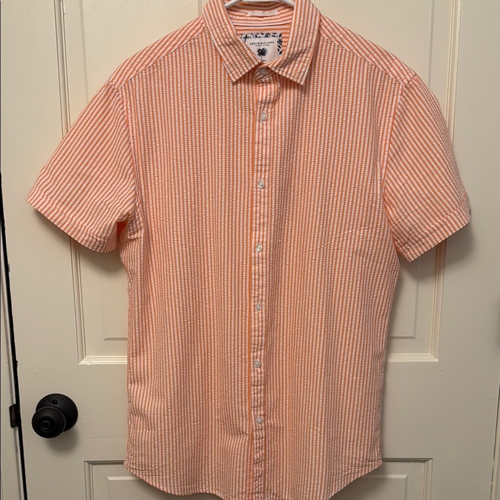Seersucker Casual Button Down Shirt with Stripes Sz Medium